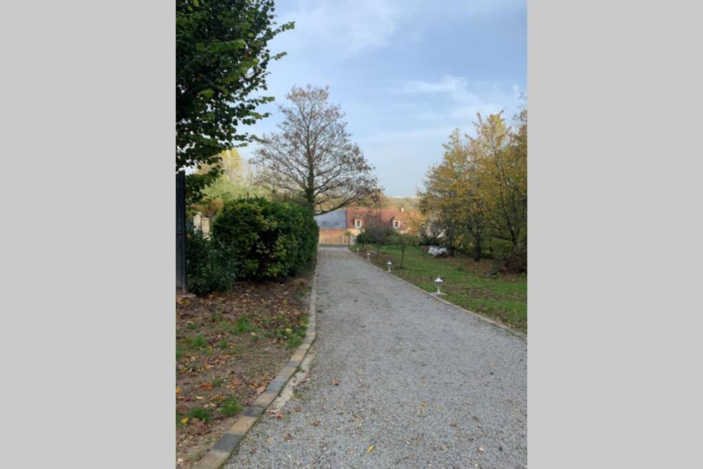Le lodge des Villettes Jouy-le-Moutier Extérieur photo